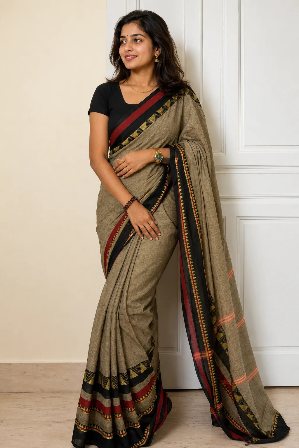 Zip and Go Tshirt Saree Black