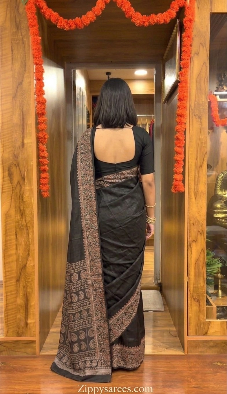 Zippy Tshirt Saree Black